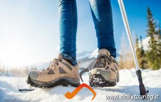 Noleggio scarpe da montagna   rental mountain shoes.png