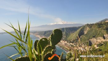 il golfo di taormina dal vulcano etna.png