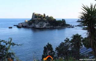 isola bella taormina.png