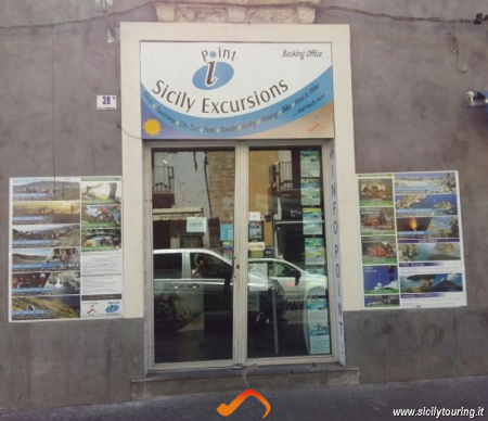 Services touristiques et billetterie disponibles &agrave; Info Point Catania